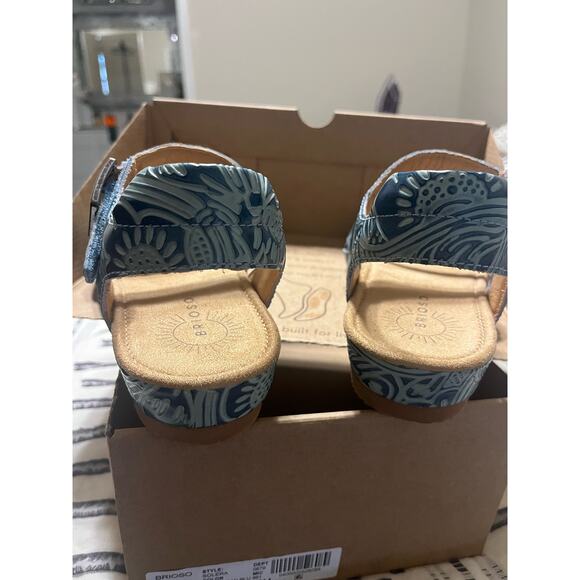 Brioso
Solera Tooled Leather Sandals 8.5 - Picture 4 of 8